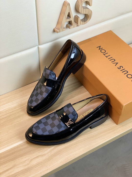 Louis Vuitton leather shoes men-LV2803S